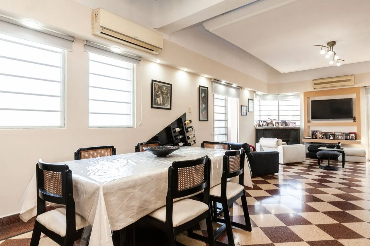 Casa de 5 ambientes en venta en Valentín Alsina, Alfredo Lorenzo Palacios 3100