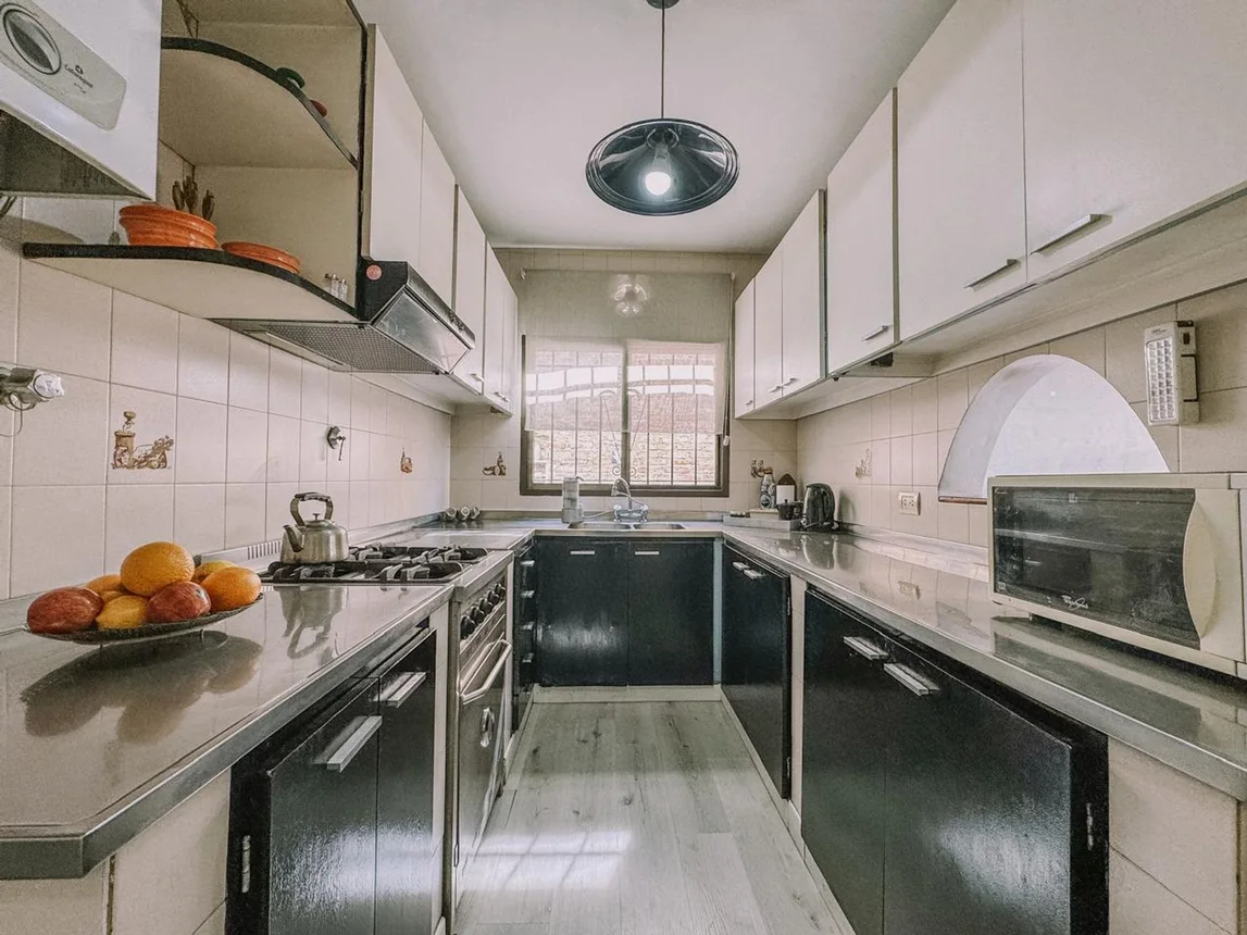 Casa de 6 ambientes en venta en Llavallol, San Vladimiro 1000, foto 2
