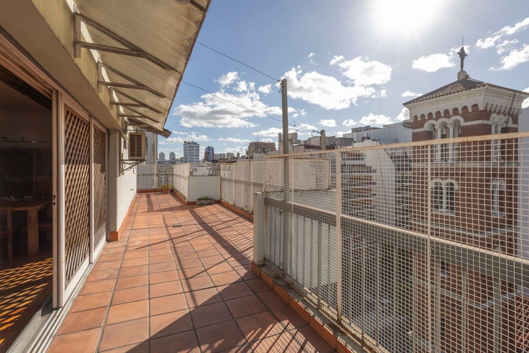 VENTA DEPARTAMENTO + BALCÓN TERRAZA + COCHERA
