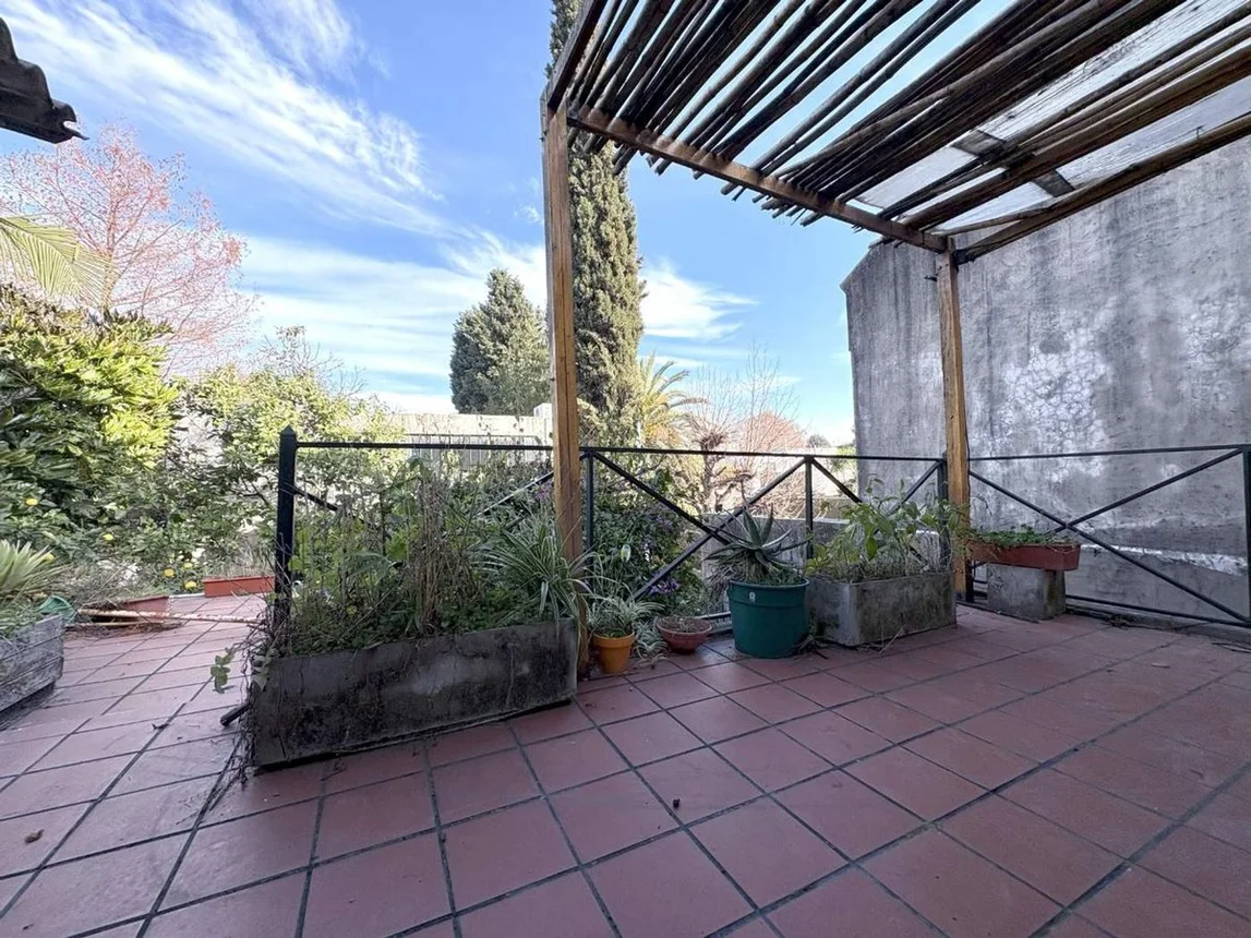 Casa en venta en El Palomar, foto 2