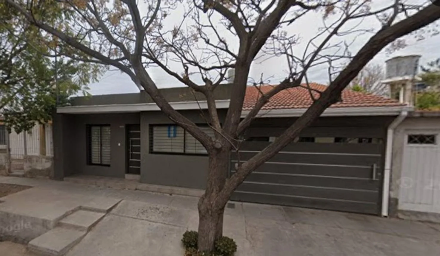Casa de 3 ambientes en venta en Godoy Cruz, Santa María 1200