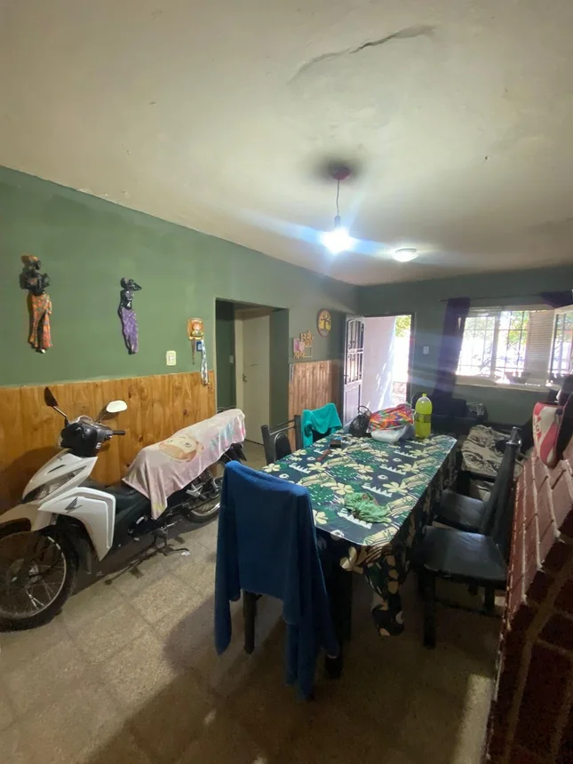 Venta casa más depto en barrio mariano fragueiro, foto 5