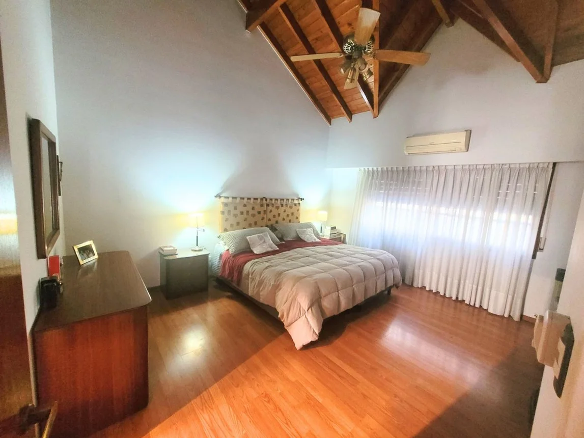 Casa en venta en Don Torcuato, foto 2
