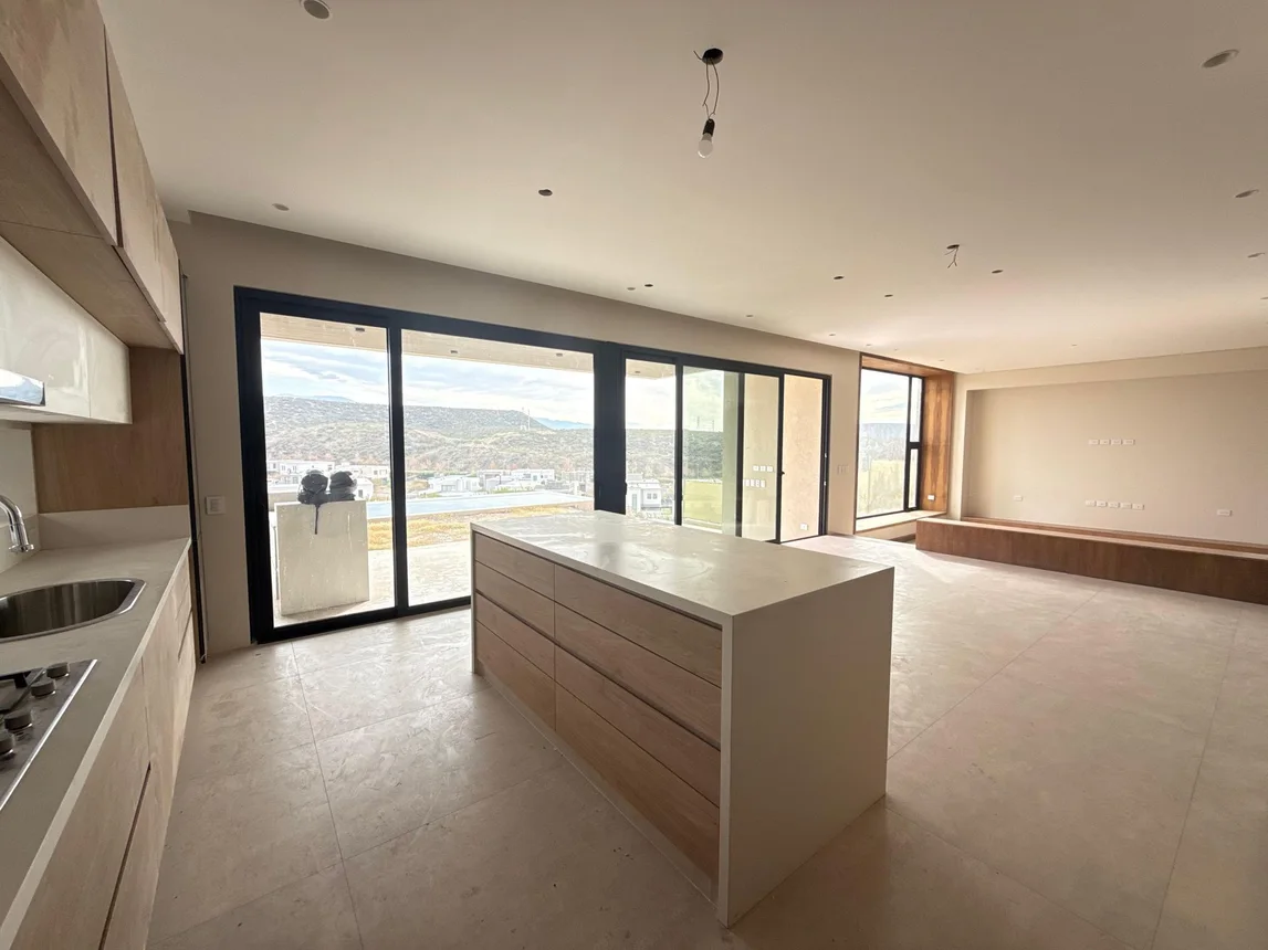Casa de 8 ambientes en alquiler en Luján de Cuyo, Ruta Provincial 82 5900, foto 3