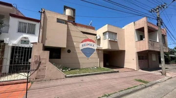 VENTA CASA 3 DORM CIUDAD DE NIEVA DR VIDAL 915