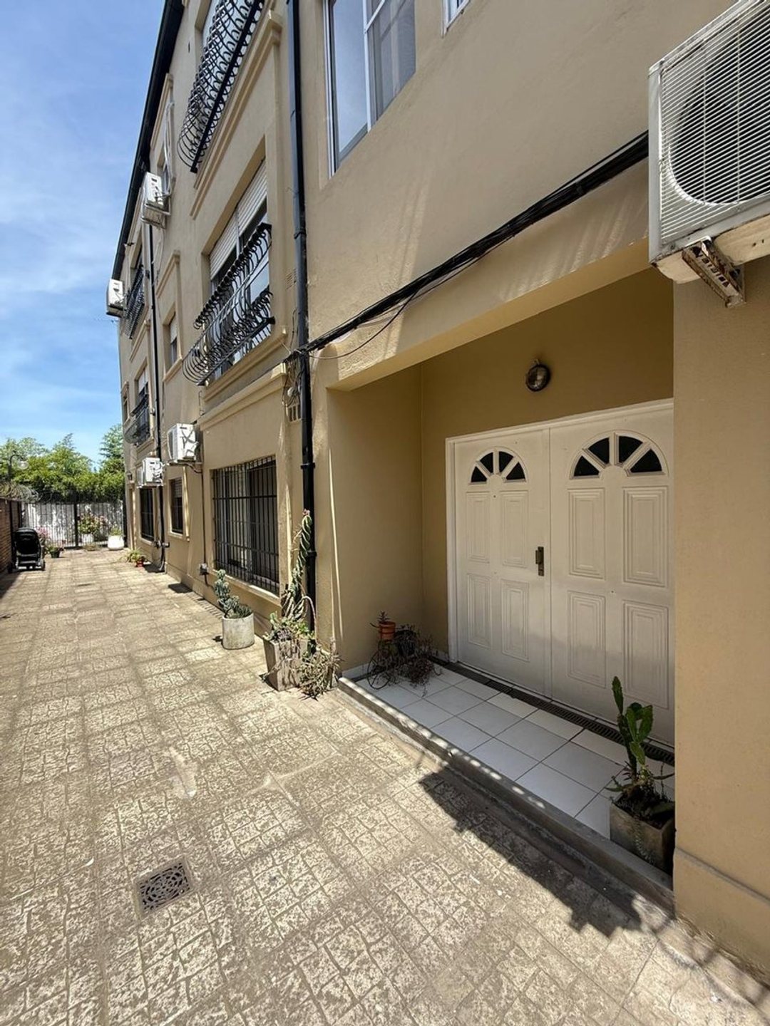 VENTA depto 3 amb, cochera cubierta/lavadero AP CR