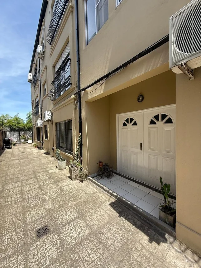 Departamento de 3 ambientes en venta en Pilar, Lorenzo López 1000