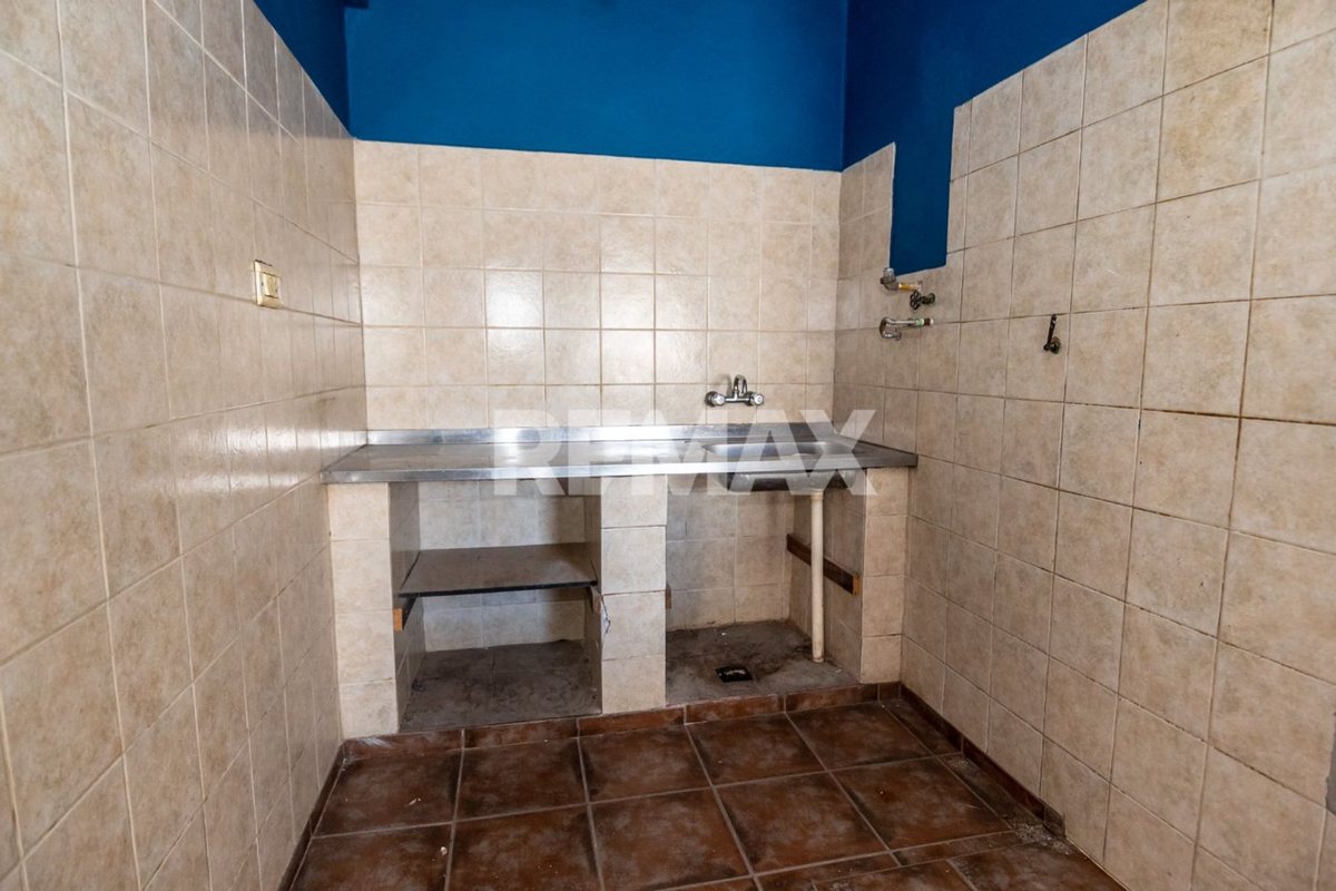 CASA EN VENTA MACROCENTRO ZONA MERCADO ARTESANAL - foto 8