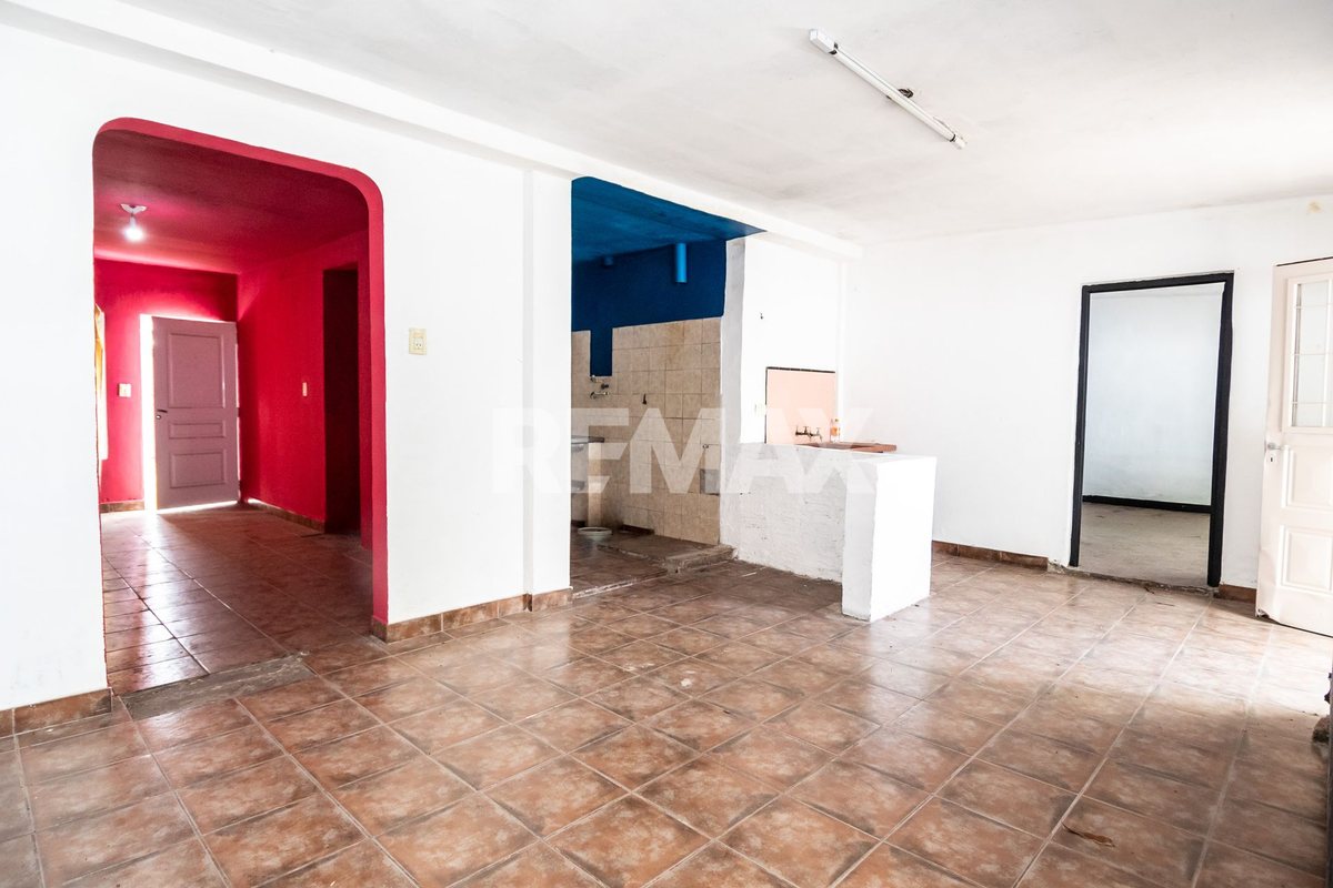 CASA EN VENTA MACROCENTRO ZONA MERCADO ARTESANAL - foto 6