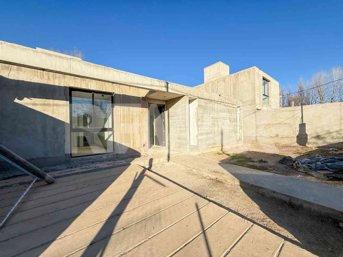 Casa en venta en Neuquén, foto 2