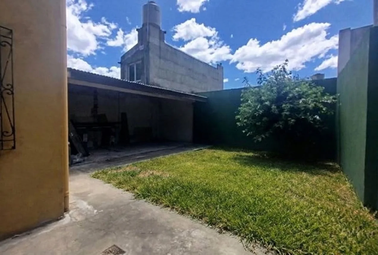 Casa de 3 ambientes en venta en Temperley, Perito Moreno 100, foto 4