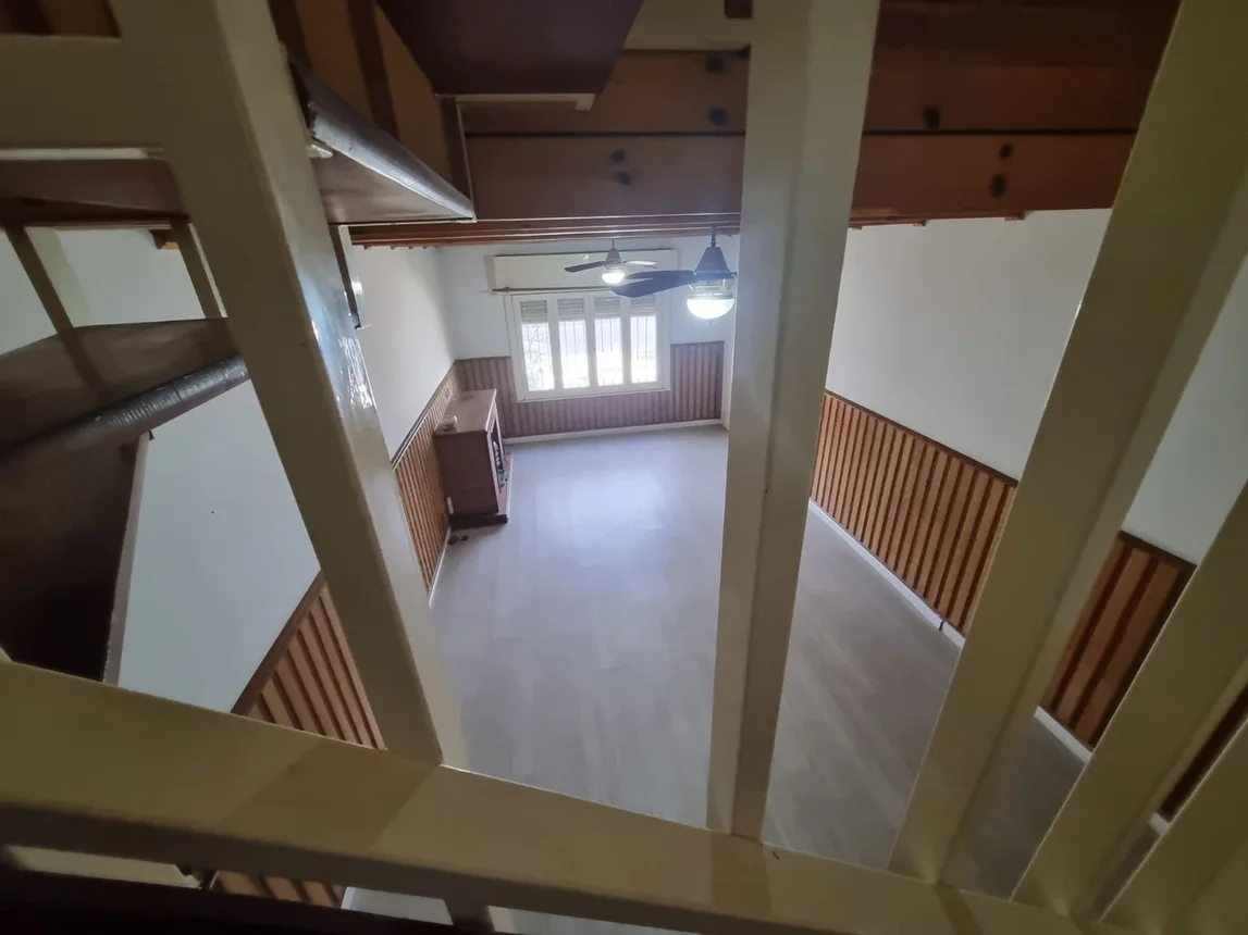 Casa de 8 ambientes en venta en Adrogué, Uriburo 400, foto 5
