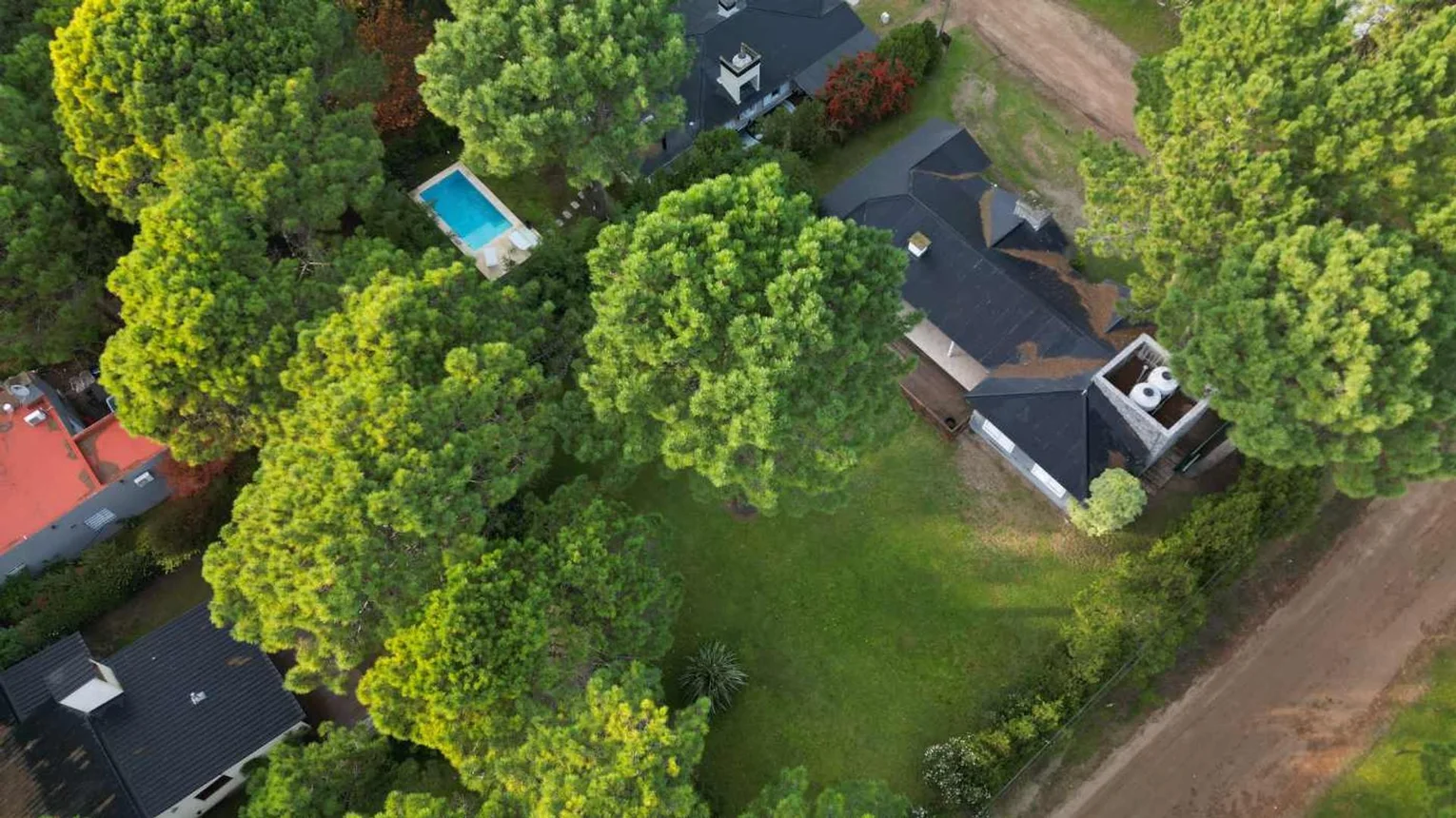 Casa de 5 ambientes en venta en Pinamar, Betbeder y Esparza 1400, foto 4