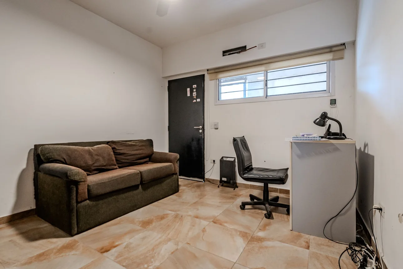 Casa de 3 ambientes en venta en Santos Lugares, Almafuerte 3400