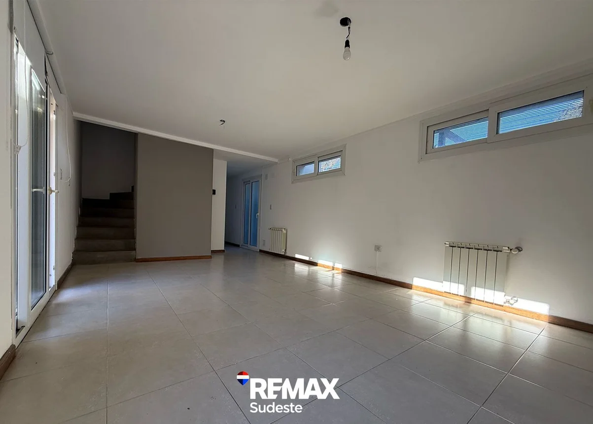 Dúplex de 3 ambientes en venta en Bahía Blanca, Apolinar Bañuelos 2700