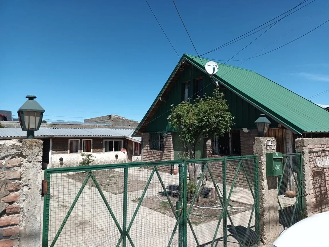 Casa de 6 ambientes en venta en San Carlos de Bariloche, Tandil 1700