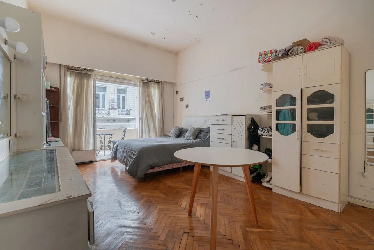 Monoambiente en venta en San Nicolás, Paraná 700