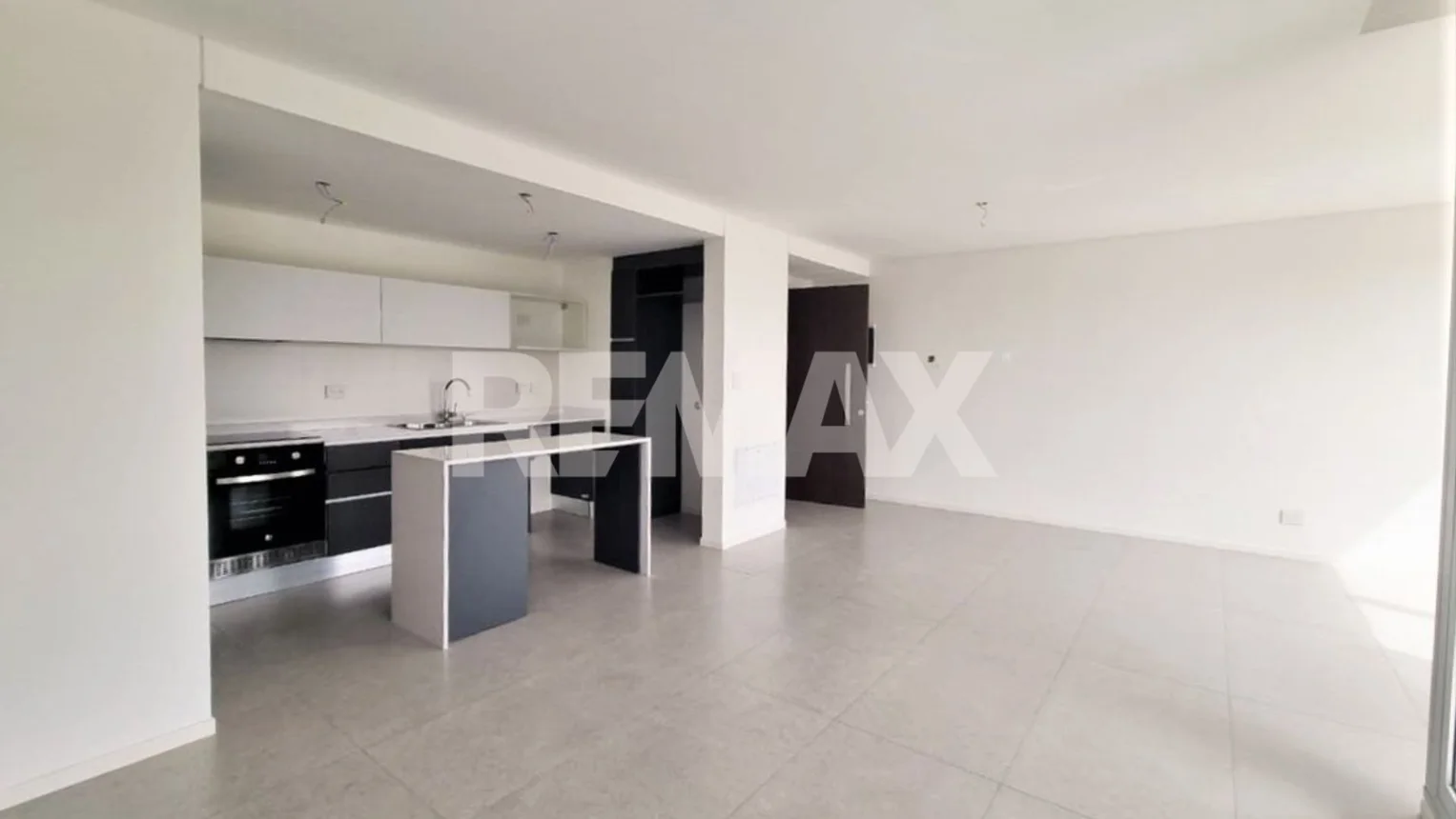 Departamento en alquiler en Neuquén, foto 4