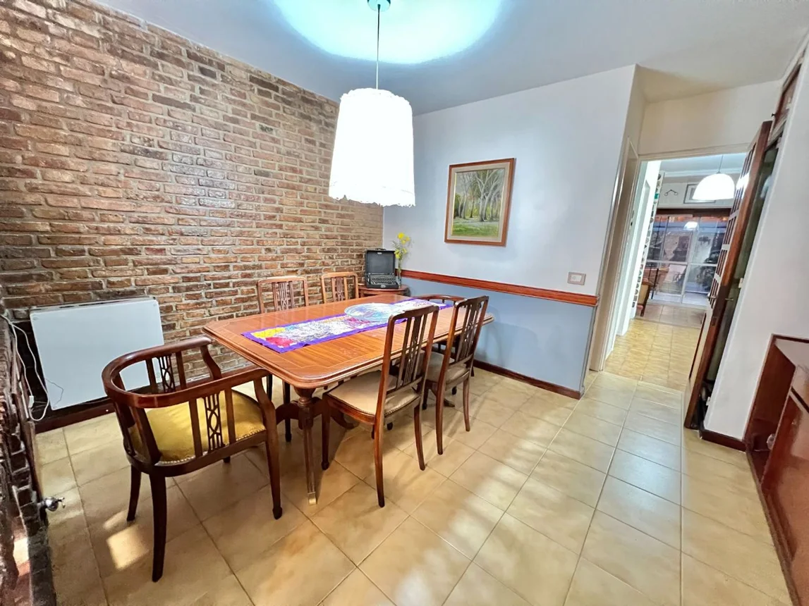 Casa dúplex en venta en Quilmes