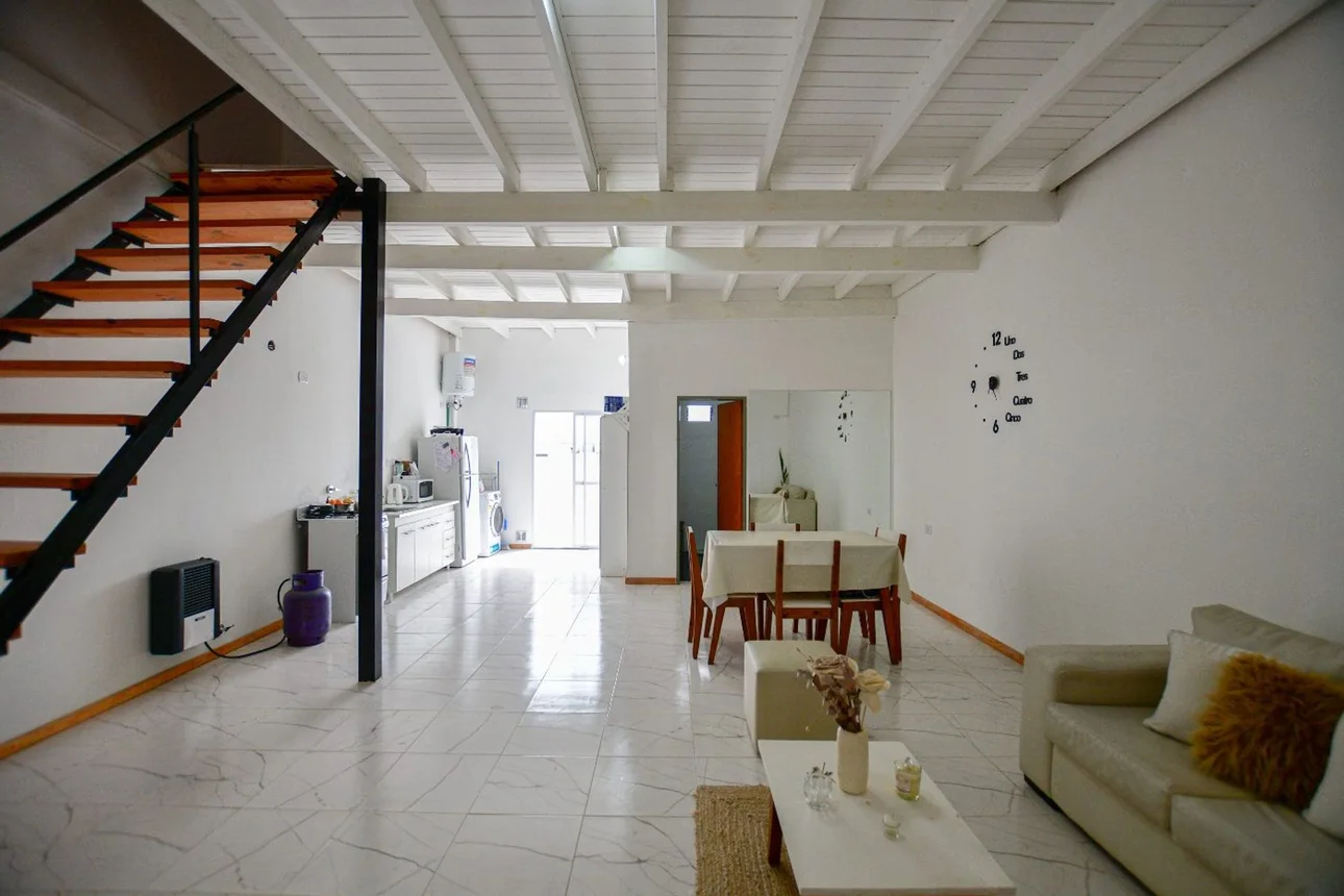 Dúplex de 4 ambientes en venta en La Plata, 34 E/ 134 y 135 0, foto 2