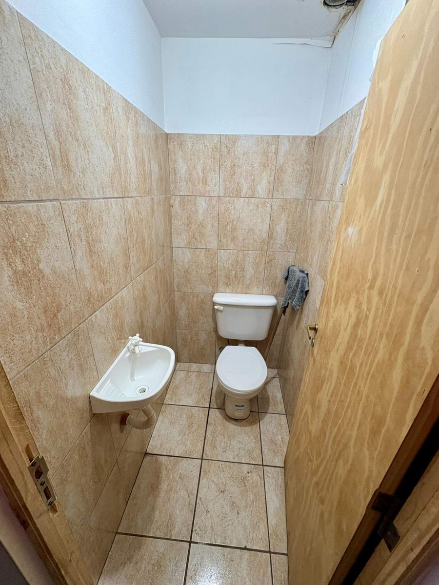 CASA VENTA CON LOCAL COMERCIAL MACROCENTRO - foto 9