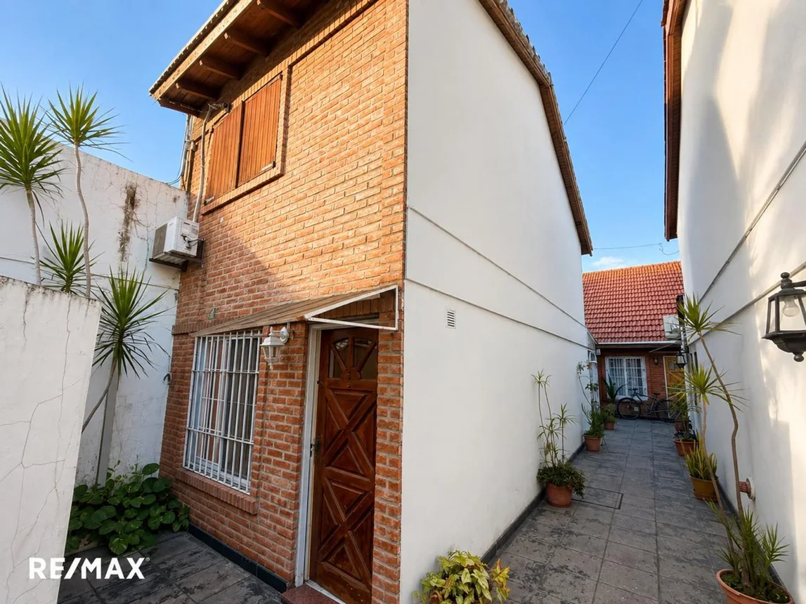 Casa dúplex en venta en Ramos Mejía