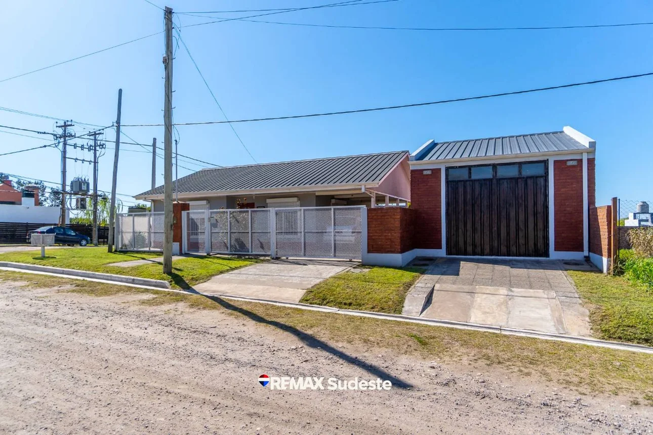 Casa en venta en Bahía Blanca, foto 2