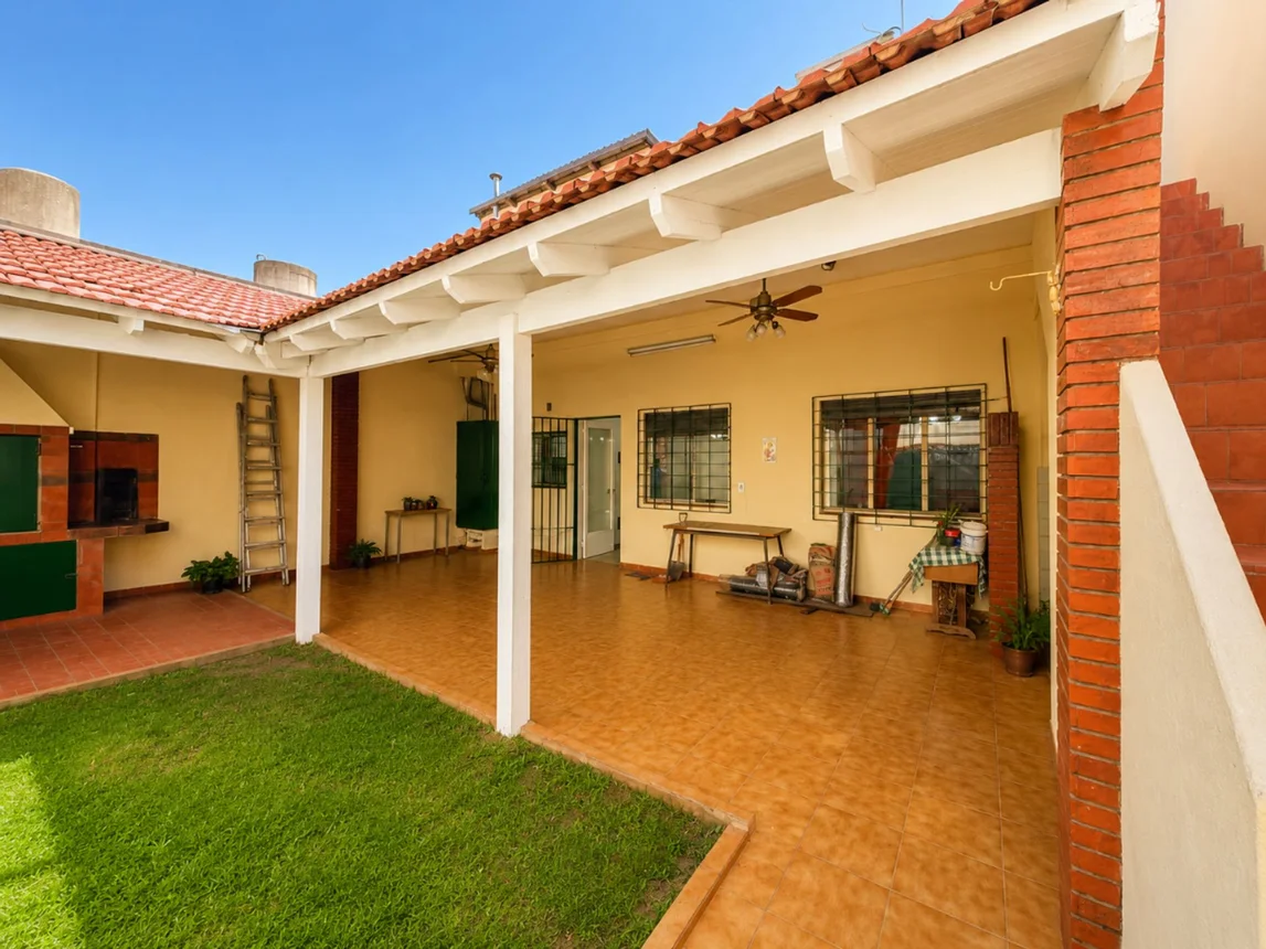 Casa en venta en Villa Maipú, Perdriel 1200