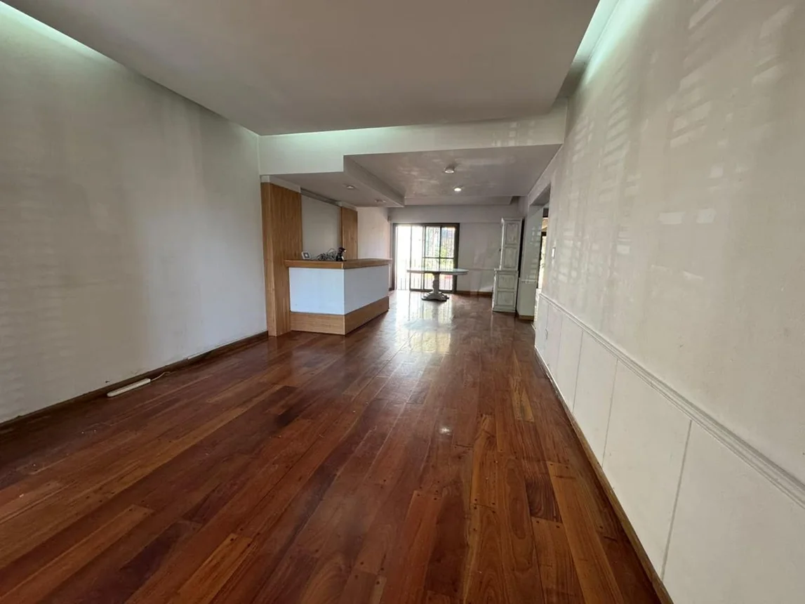 Casa de 5 ambientes en venta en Caseros, Valentín Gómez 4600, foto 3