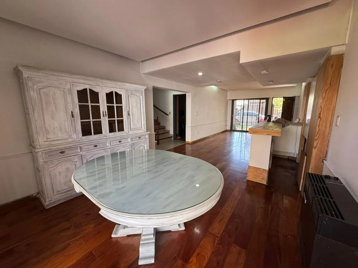 Casa de 5 ambientes en venta en Caseros, Valentín Gómez 4600, foto 5