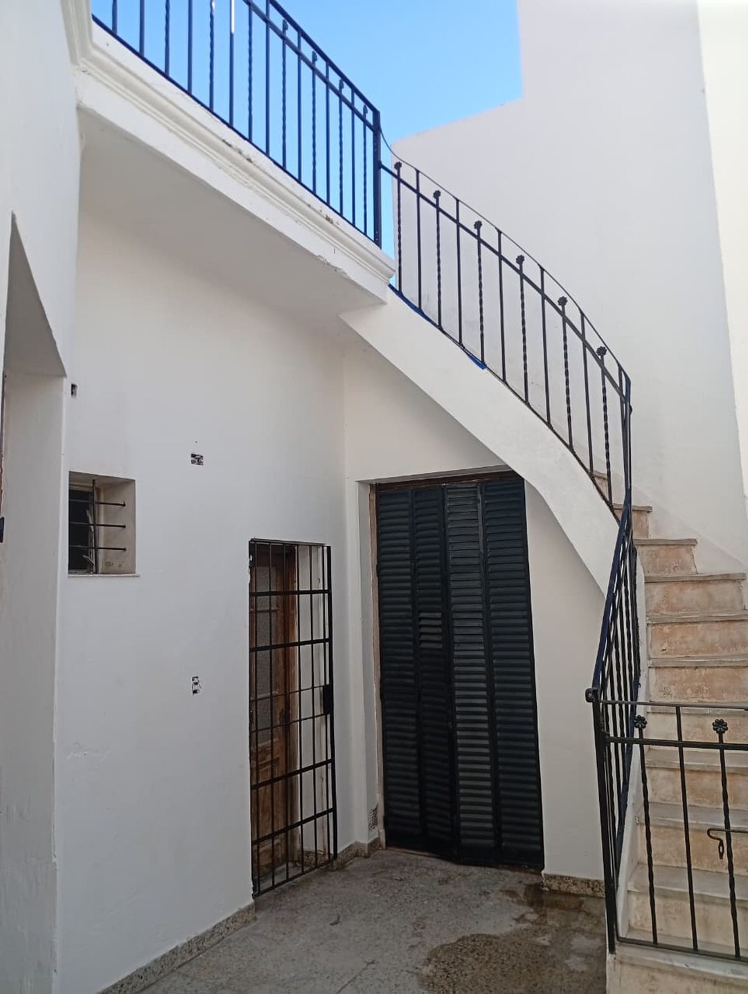 VENDE PH 4 AMB Y LOCAL A REFACC EN PARQUE CHACABUC