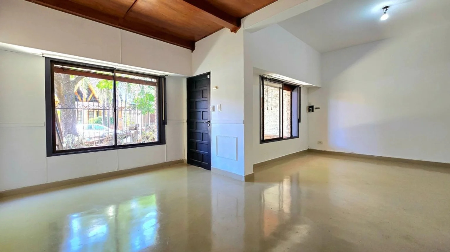 Casa en venta en Castelar, foto 2