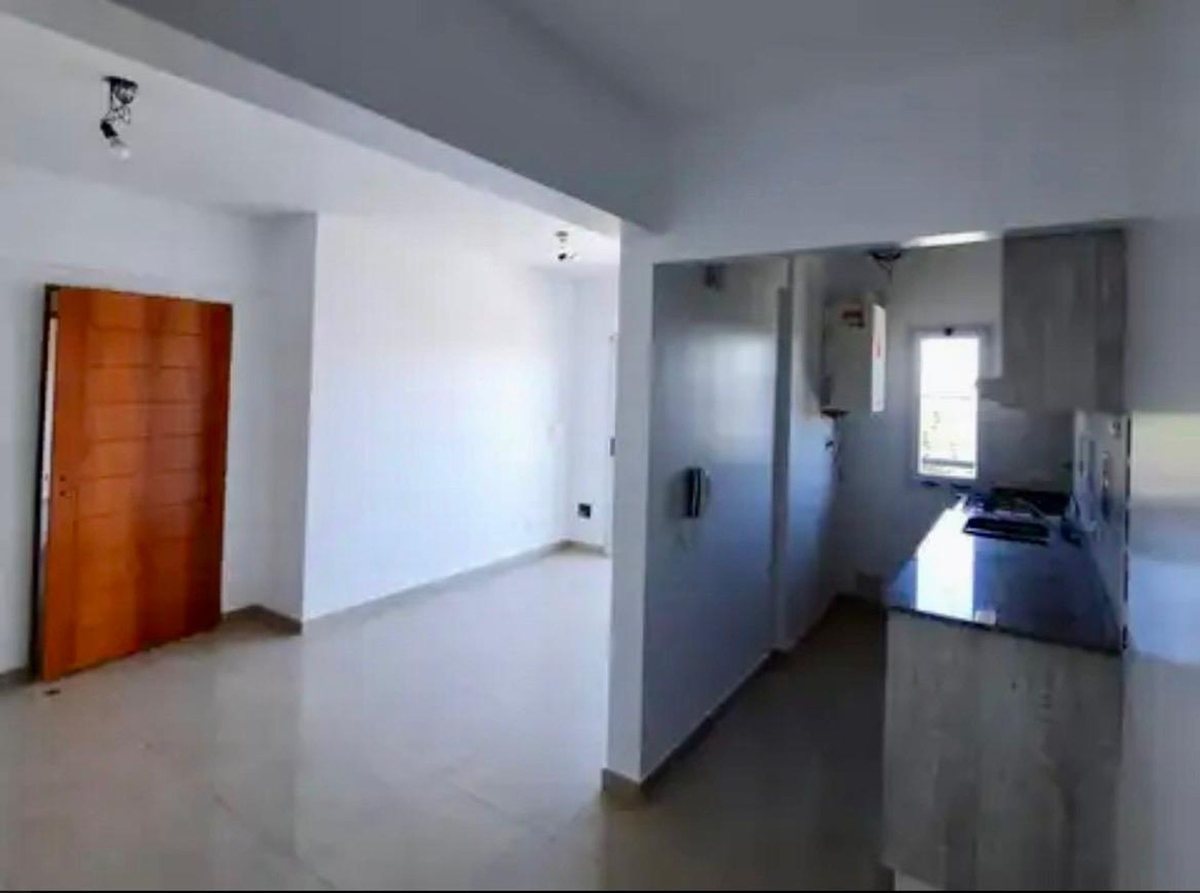 Foto 5 — DEPARTAMENTO 3 AMBIENTES BERNAL OESTE FINANCIA