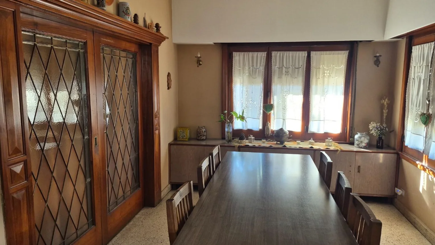 Casa de 8 ambientes en venta en Florencio Varela, Jorge Newbery Entre Bourel y Las Heras 200, foto 2