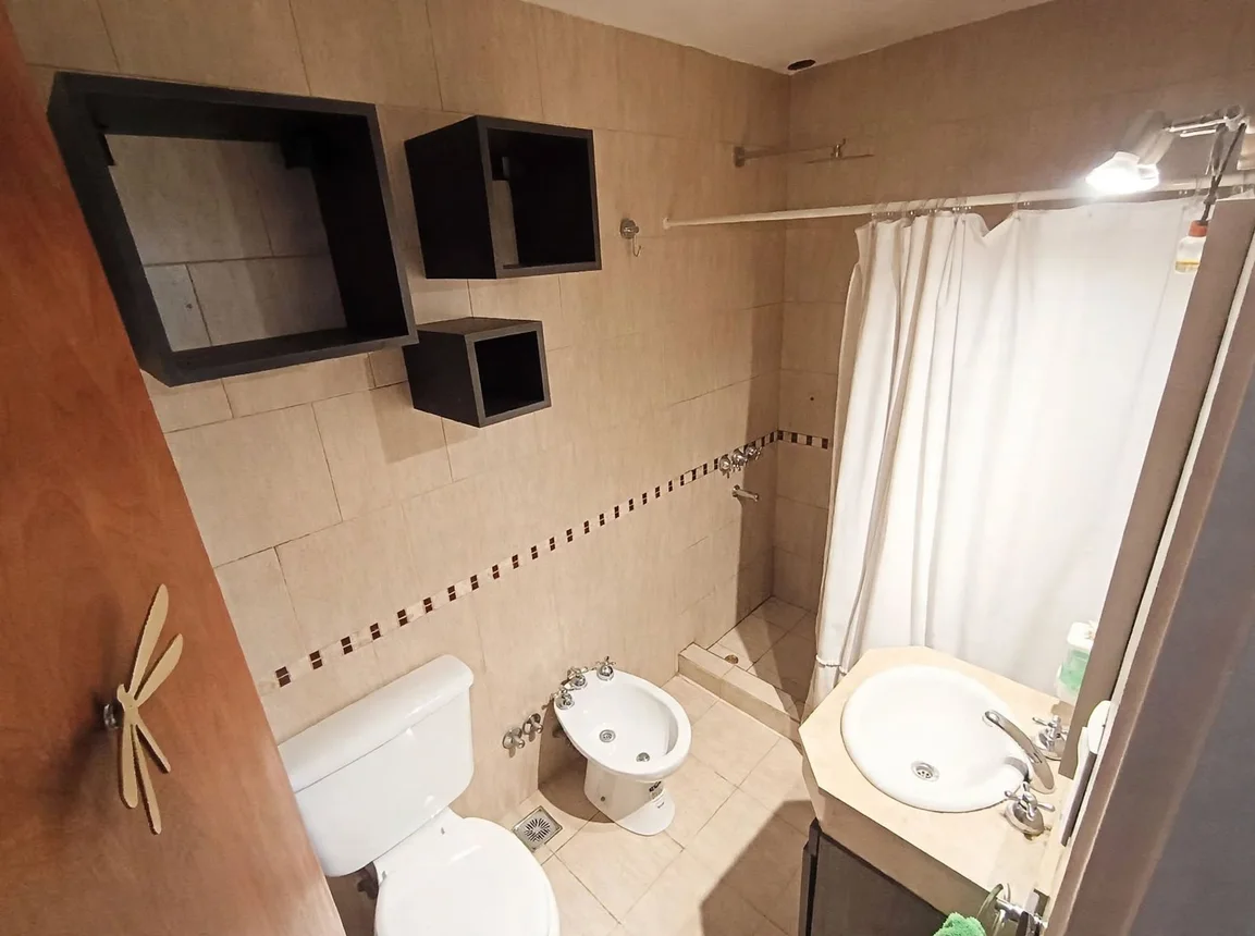 Departamento de 2 ambientes en venta en Banfield, Cabrera 300, foto 3