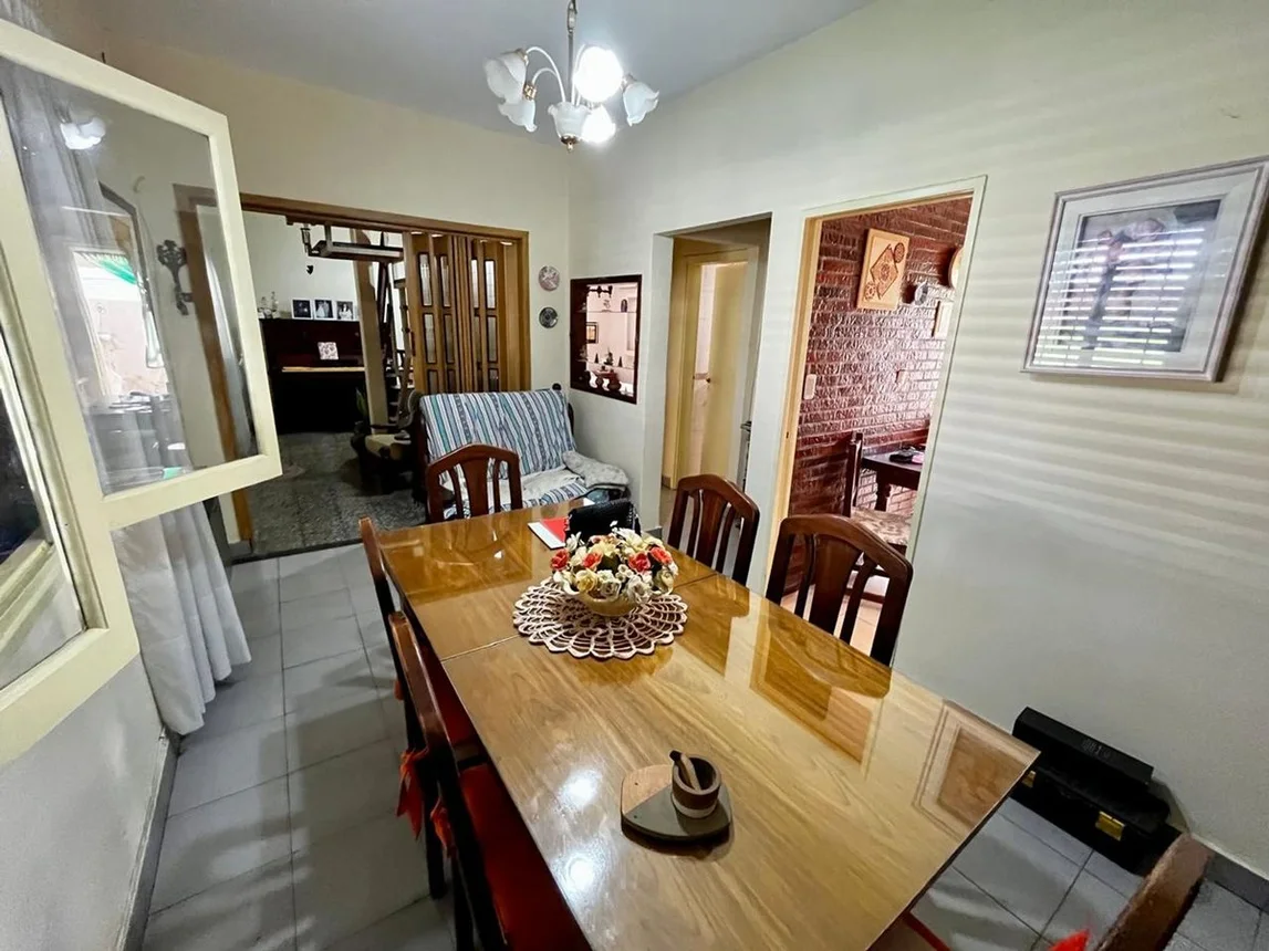 Casa de 4 ambientes en venta en Don Bosco, Avenida Caseros 2100, foto 4