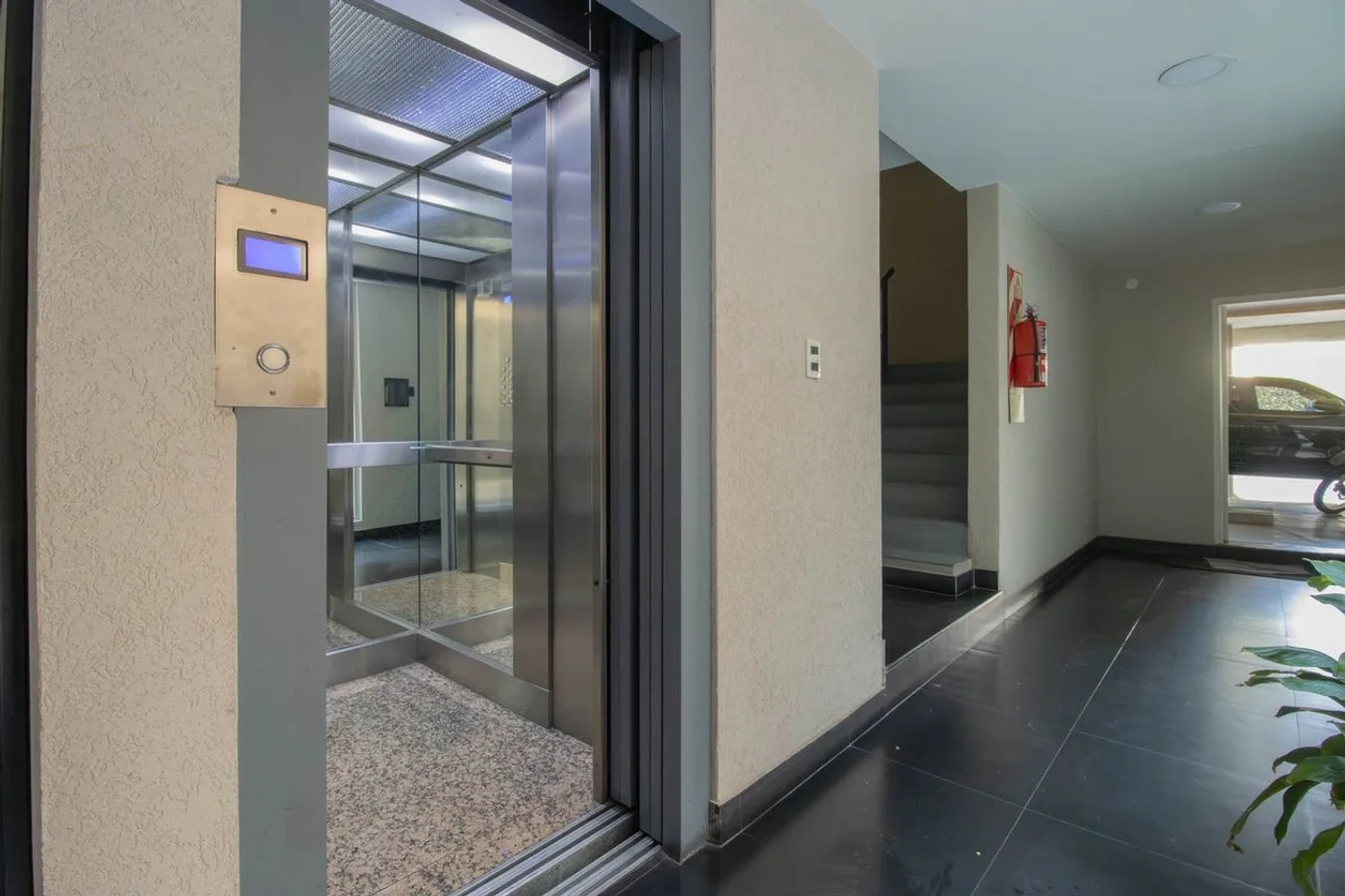 Departamento de 3 ambientes en venta en Liniers, Miralla 100, foto 2