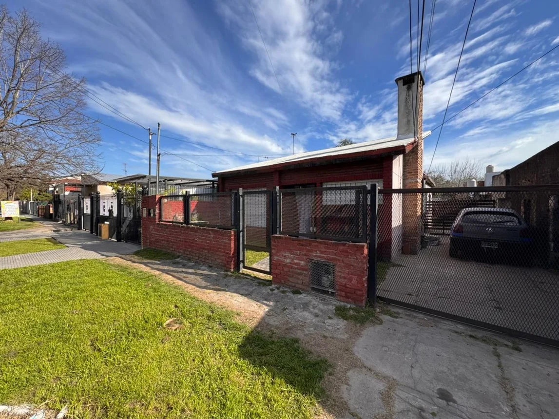 Casa de 3 ambientes en venta en Longchamps, Vallejos 3600, foto 3