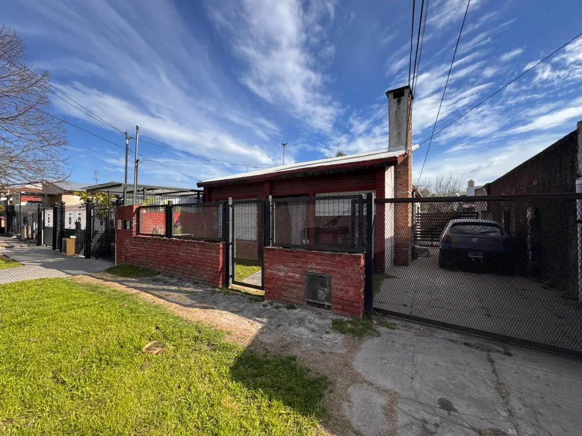 Casa de 3 ambientes en venta en Longchamps, Vallejos 3600, foto 2
