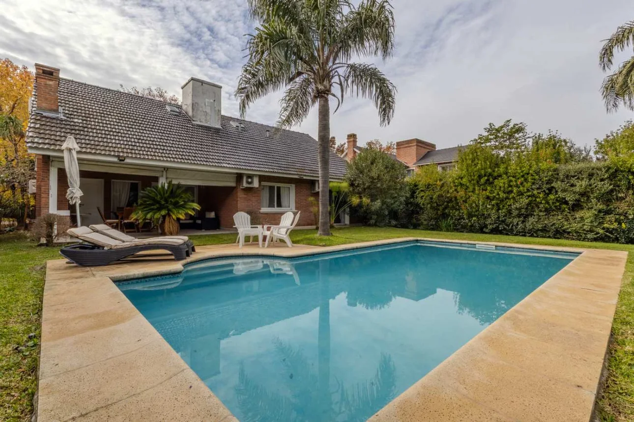 Casa en venta en Pilar, foto 2