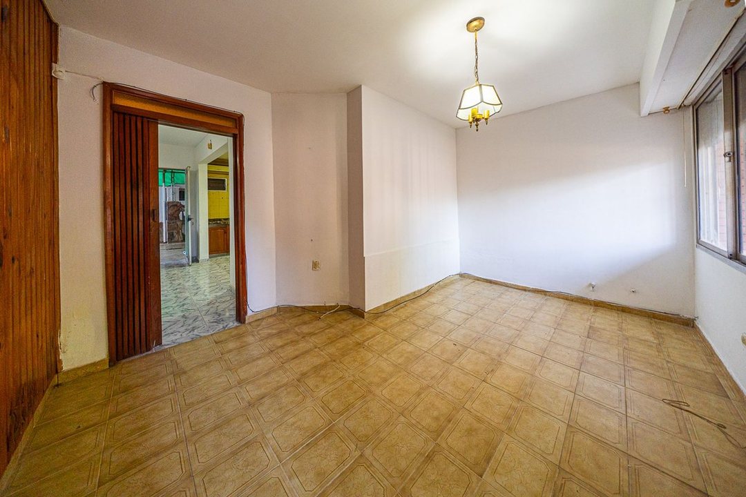 CASA Y LOCAL EN VENTA SALADILLO DOS DORMITORIOS