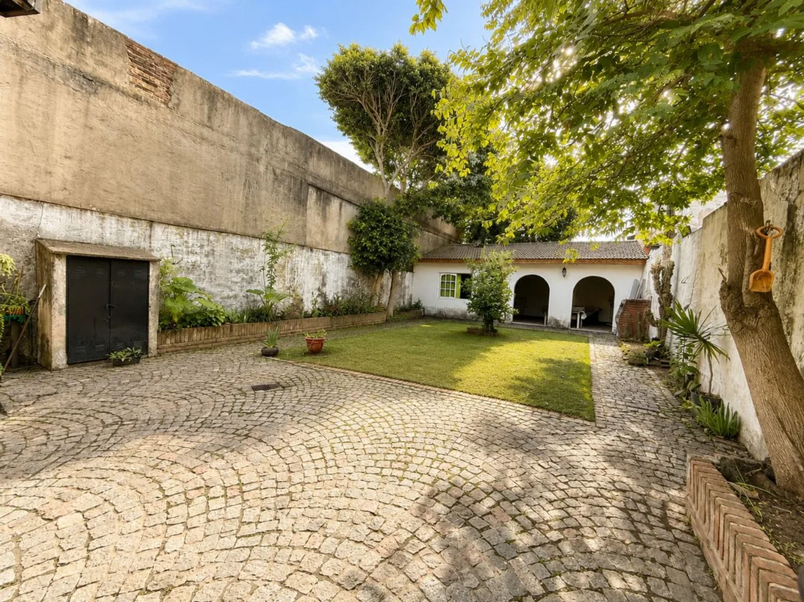 Casa de 3 ambientes en venta en Banfield, Villa Barcelo 300, foto 2