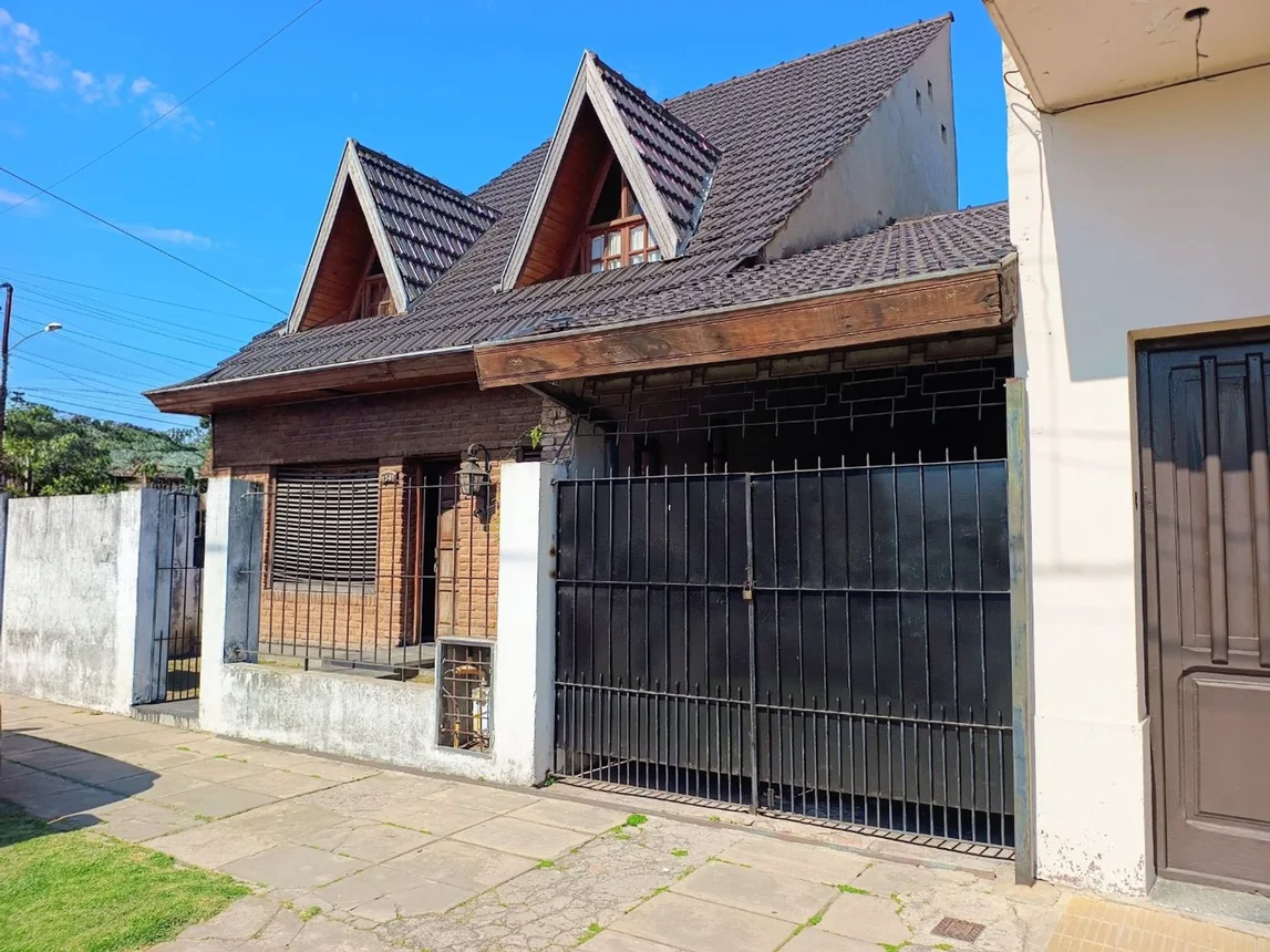 Casa de 4 ambientes en venta en San Antonio de Padua, Pueyrredón 1500, foto 2