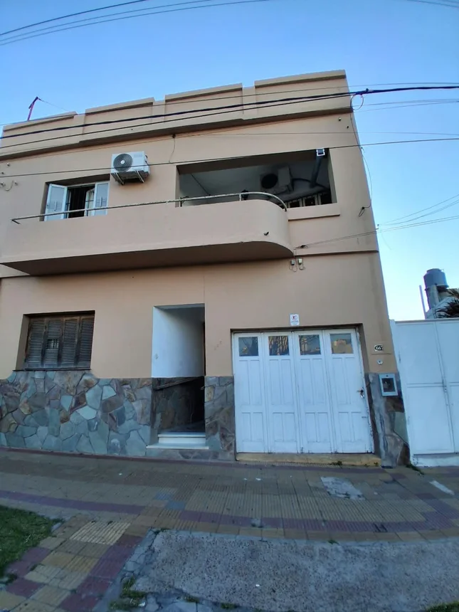 Casa de 7 ambientes en venta en Paraná, 3 de Febrero 600, foto 3