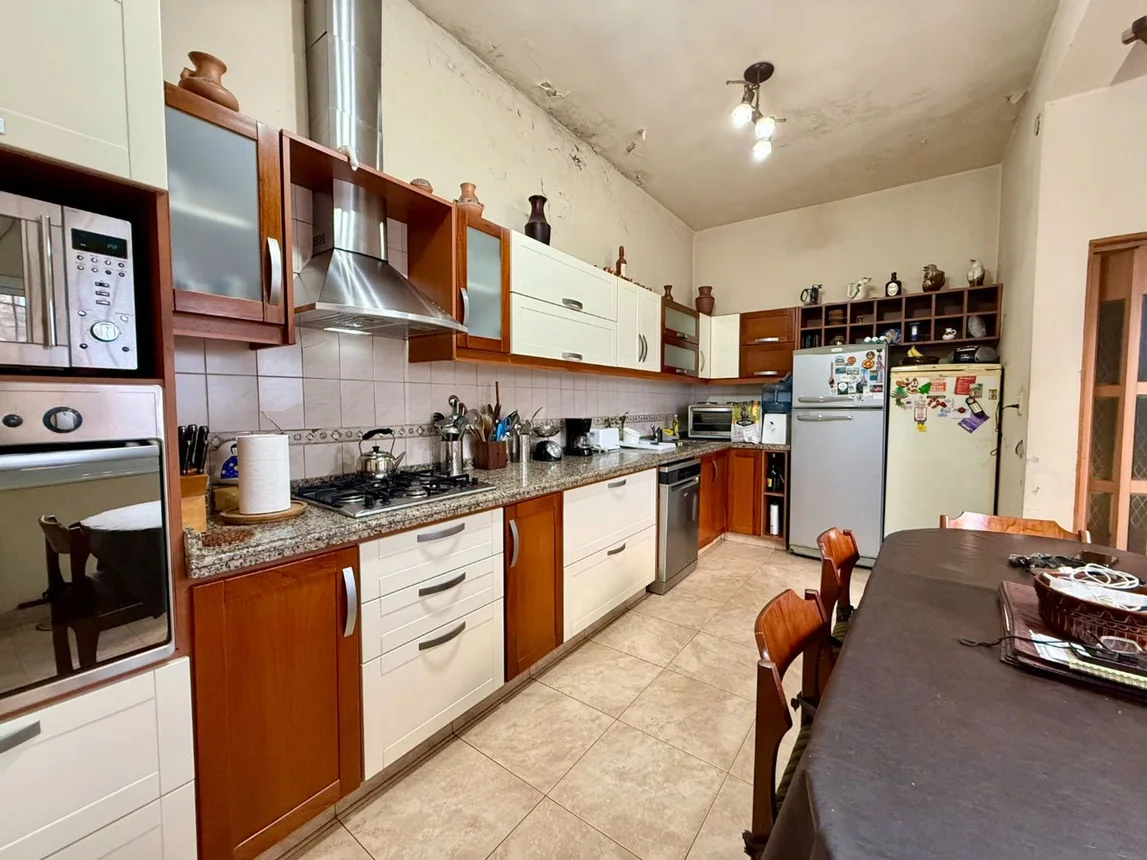 PH de 5 ambientes en venta en Haedo, Capitán Samuel Spiro 800, foto 3