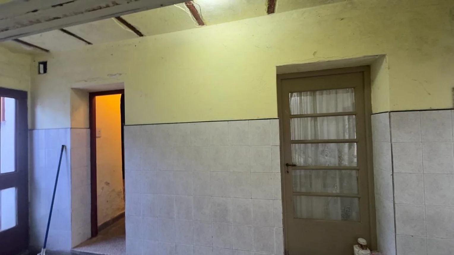 Casa 2 dormitorios en venta quincho y cochera, foto 3
