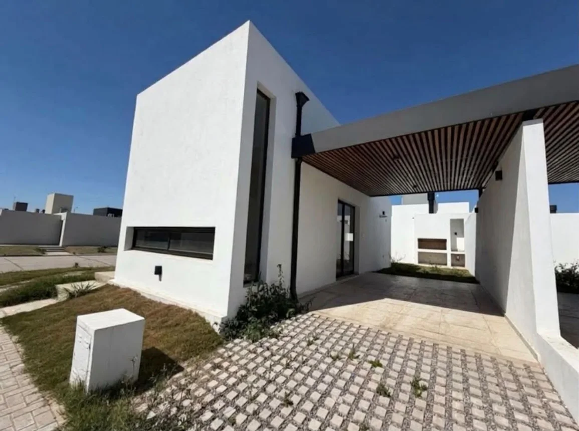 Casa dúplex de 3 ambientes en venta en Córdoba, Avenida Armada Argentina 3300