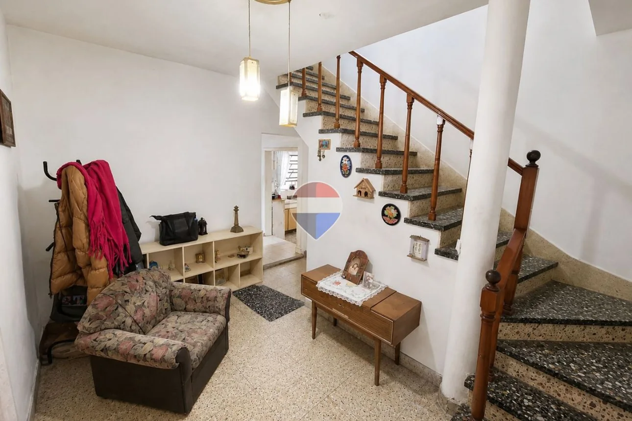 PH de 5 ambientes en venta en Bernal Oeste, Misiones 700, foto 3