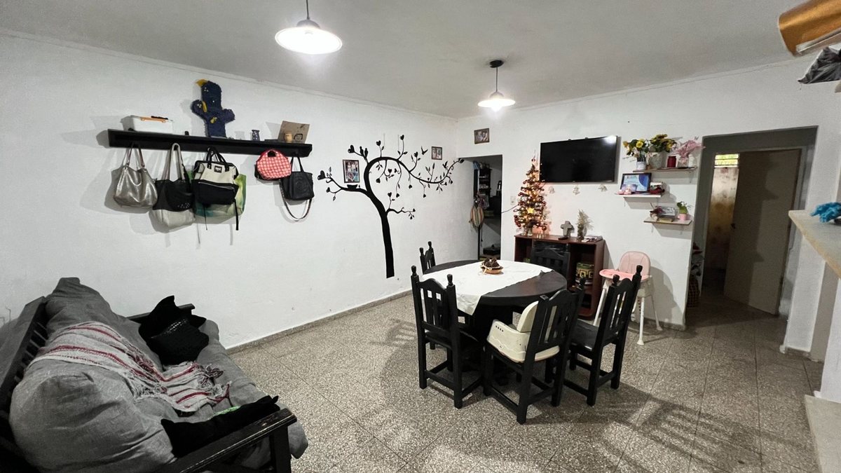 Venta de casa en coronel dorrego- Guadalupe oeste
