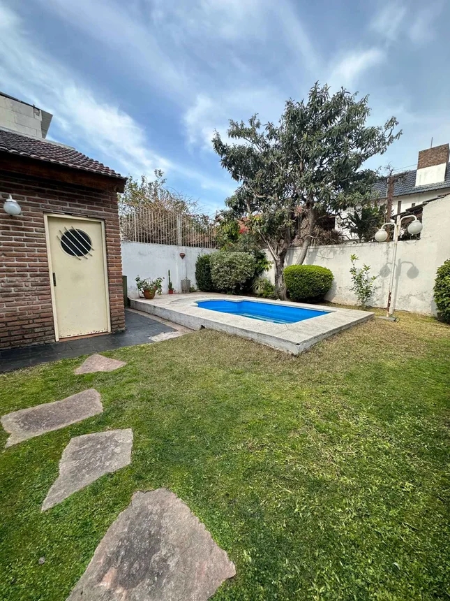 Casa en venta en Hurlingham, foto 2